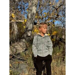 NEW ME & HENRY erin hooded shirt in grey plaid